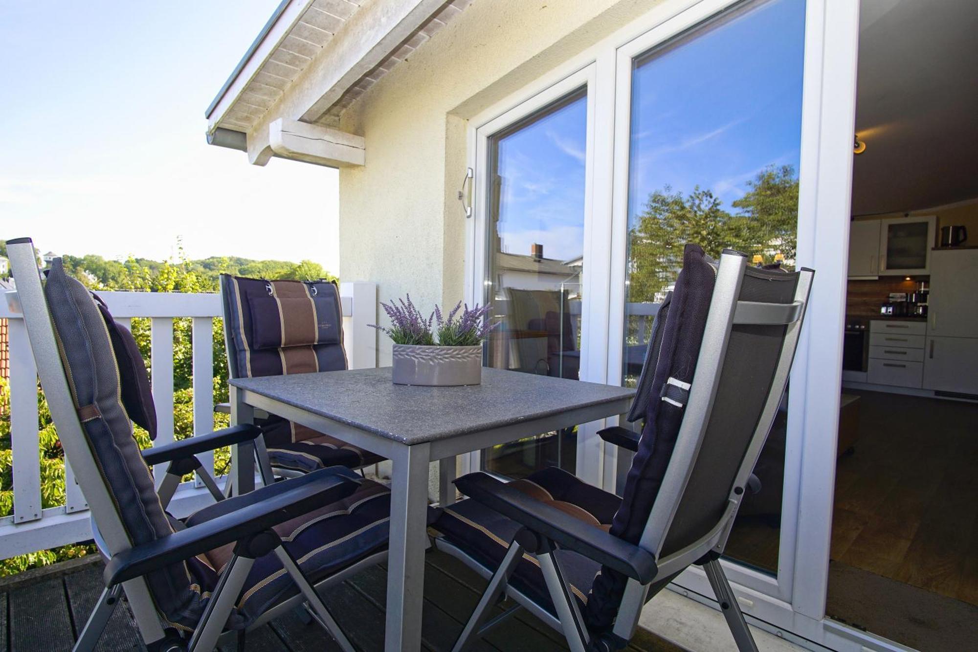Balkon, Gratis Nutzung Vom Ahoi Erlebnisbad Und Sauna In Sellin- Meeresblick Fewo 59 Goehren  Buitenkant foto
