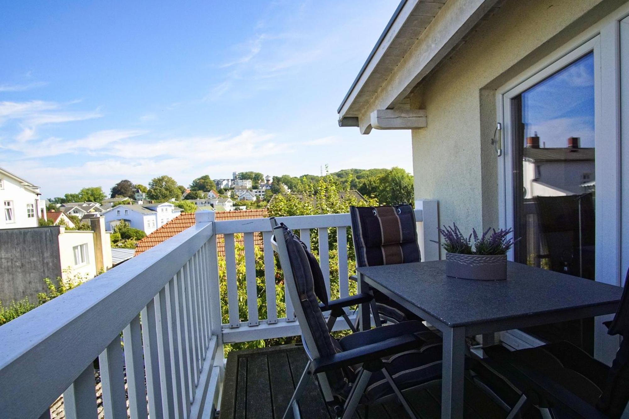 Balkon, Gratis Nutzung Vom Ahoi Erlebnisbad Und Sauna In Sellin- Meeresblick Fewo 59 Goehren  Buitenkant foto